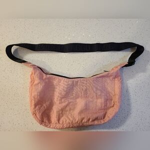 Baggu Medium Crescent Pink